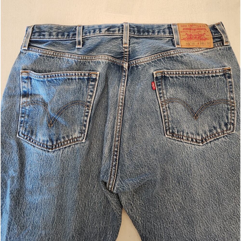 Levis 501 XX Jeans Mens 38x32 Light Wash Denim Button Fly - Picture 6 of 12